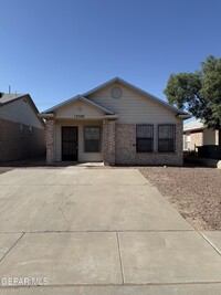 Building Photo - 12320 Robert Dahl Dr