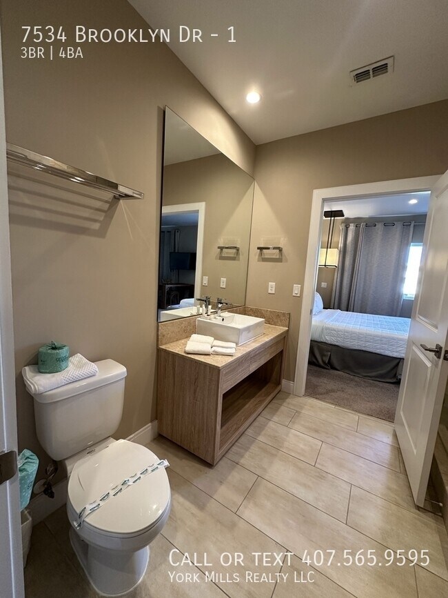 Building Photo - 7534 Brooklyn Dr