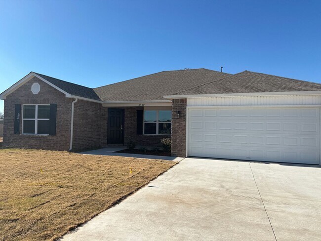 Building Photo - *Preleasing*  NEW Four Bedroom | Two Bath Home in Robinson Ranch