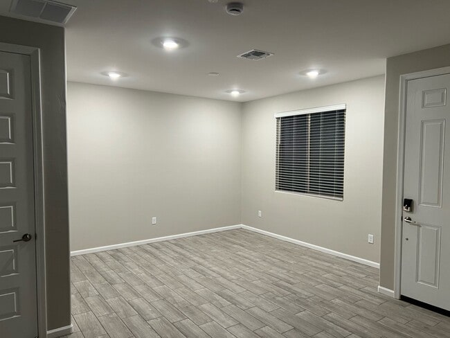 Building Photo - 7824 S Bonanza Park Dr