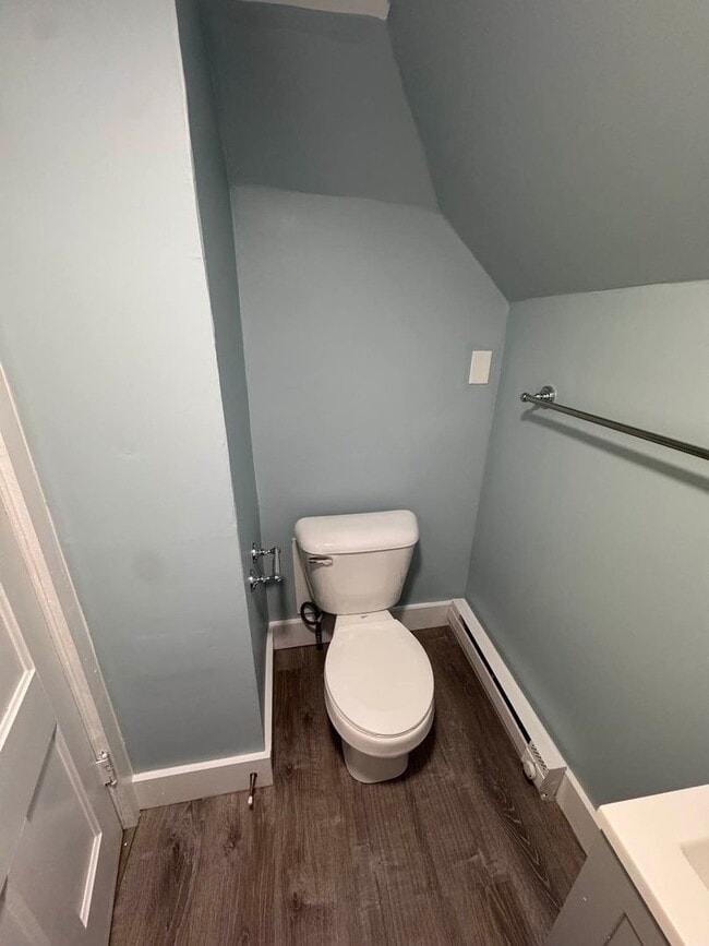 Building Photo - Charming 1-Bedroom Apartment in Russell, MA