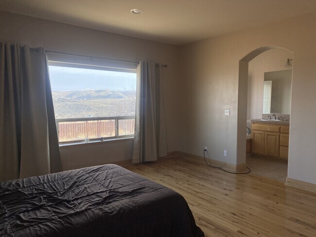 Building Photo - 115 Gold Rush Trail