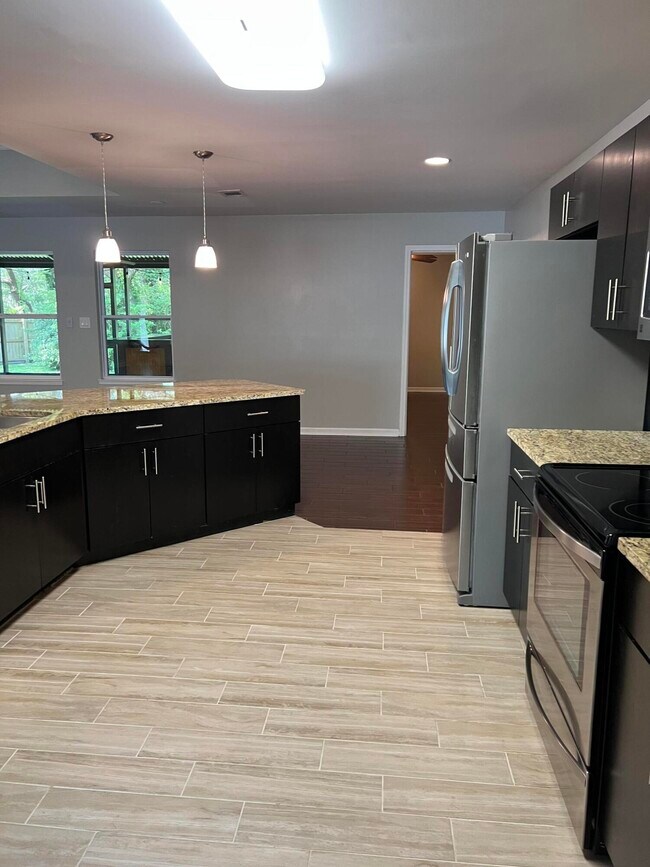 Building Photo - 16 Mariners Ln