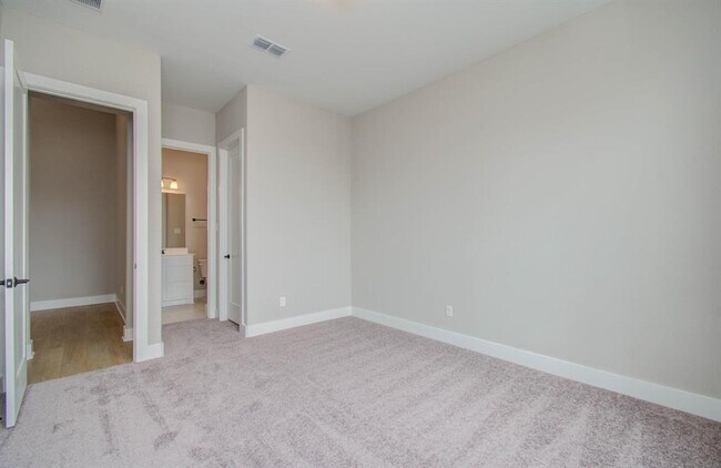 Building Photo - 7410 Pecan Brk Ln