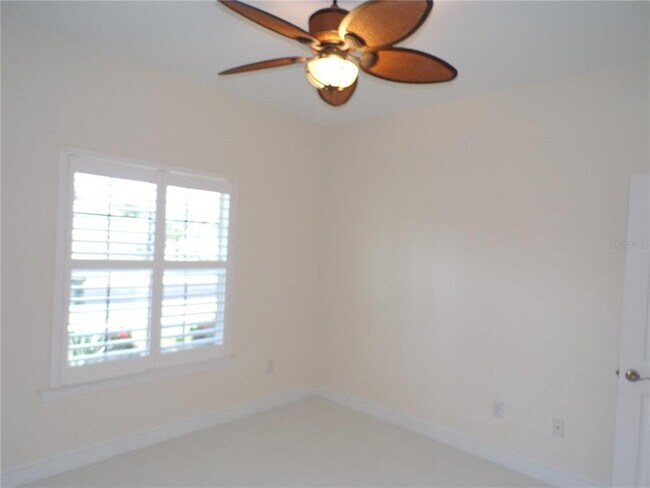 Building Photo - 6200 Falcon Lair Dr