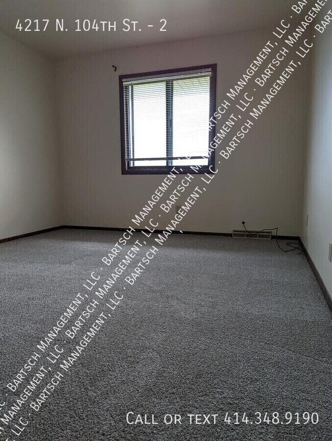 Building Photo - 4217 N 104th St