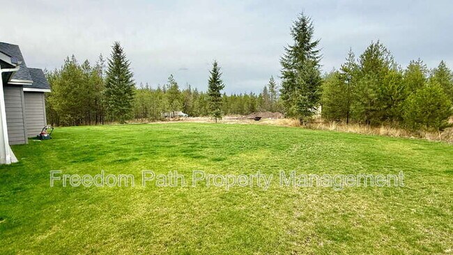 Building Photo - 1519 Delano Rd