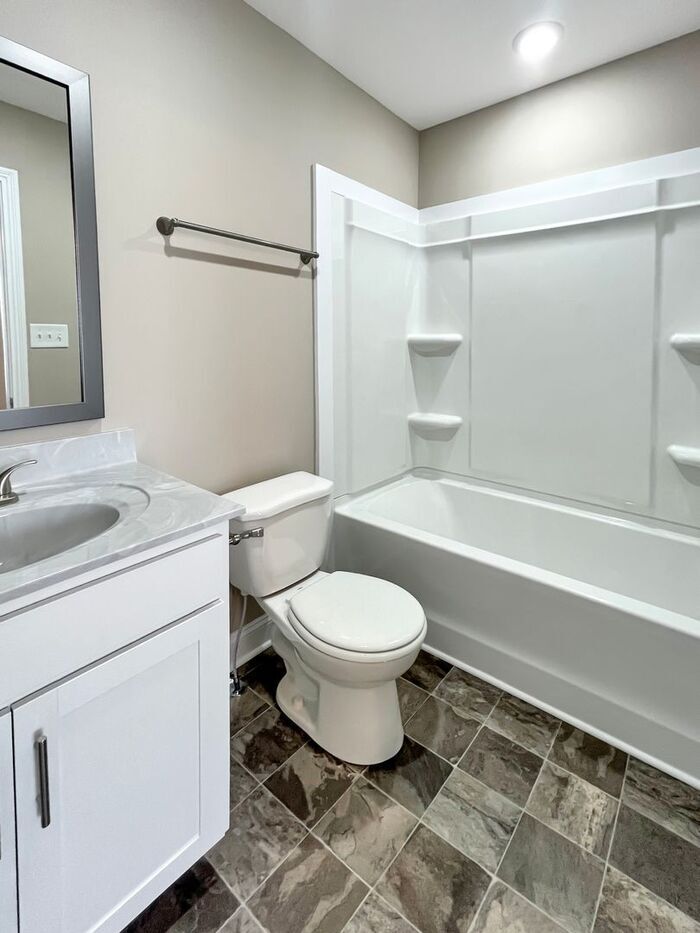 Building Photo - 3385 Polly Dr
