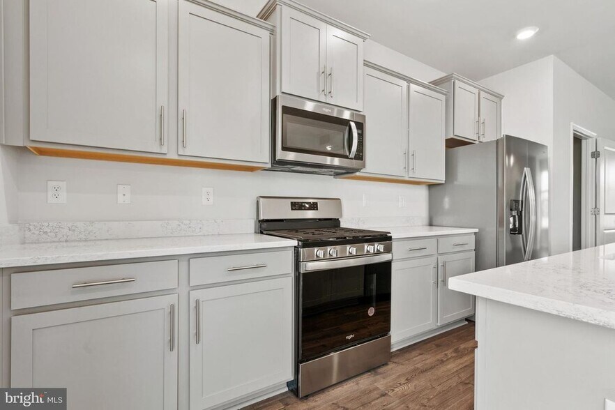 Building Photo - 7446 Fern Gully Way