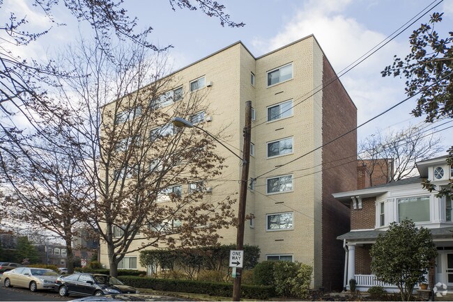 Building Photo - Jocelyn House Condominium