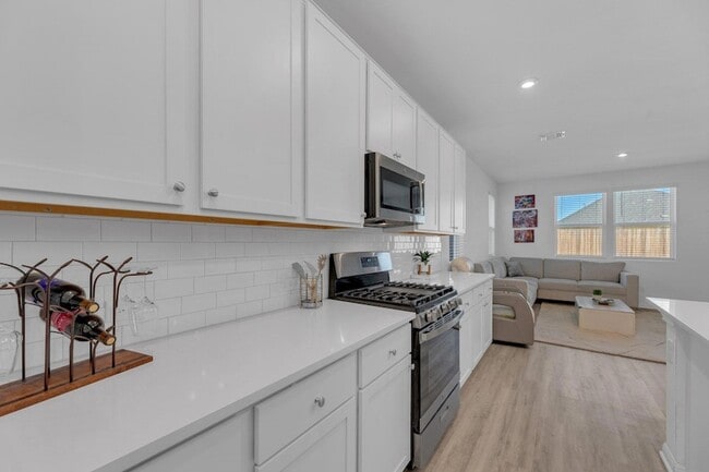 Building Photo - 20704 John Gill Dr