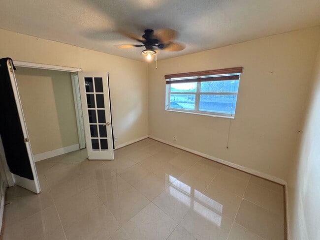 Building Photo - 4500 N Flagler Dr