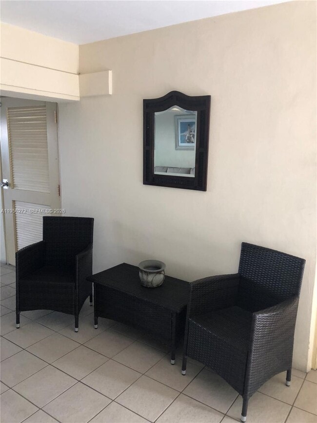 Building Photo - 255 Sunrise Dr