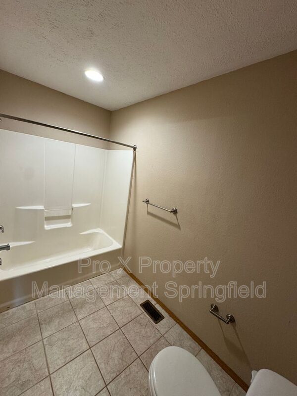 Building Photo - 3976 S Jonathan Ave