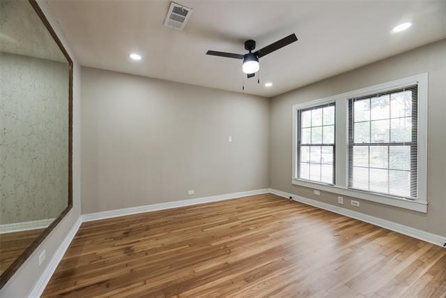 Building Photo - 506 S Mesquite St