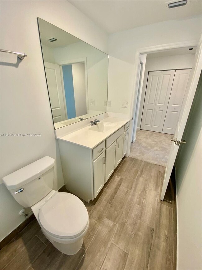 Building Photo - 4163 Lagoon Shore Dr