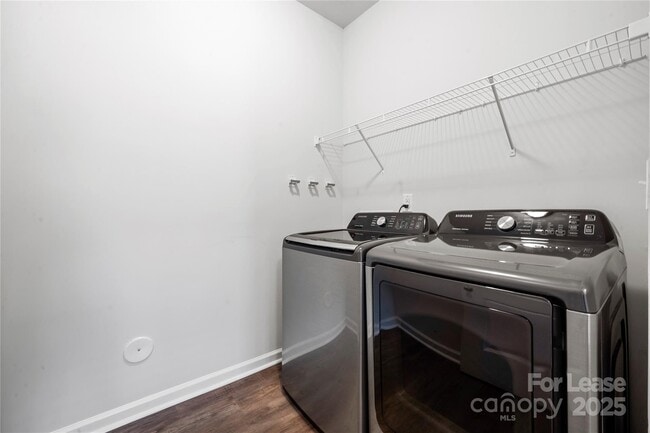 Building Photo - 8513 Gold Rush Ct