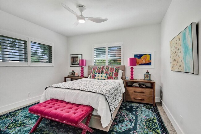 Building Photo - 3206 Robbins Rd