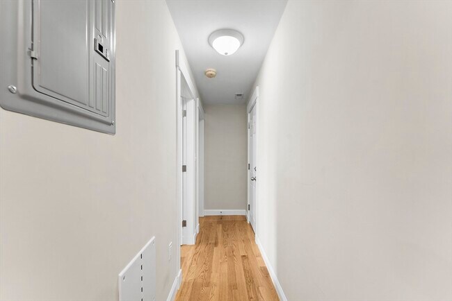 Building Photo - 42 Almont St
