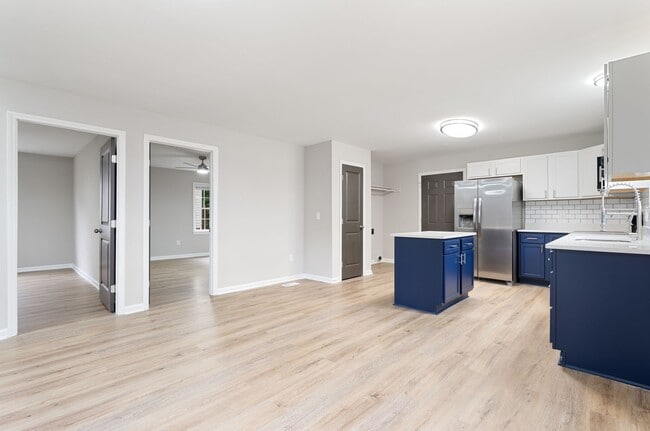 Building Photo - Freshly Updated 3 Bed, 2 Bath Home in Prime Durham Location! Early August Available
