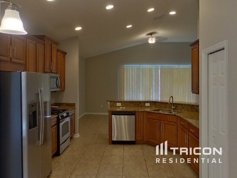 Building Photo - 11308 Thames Fare Way
