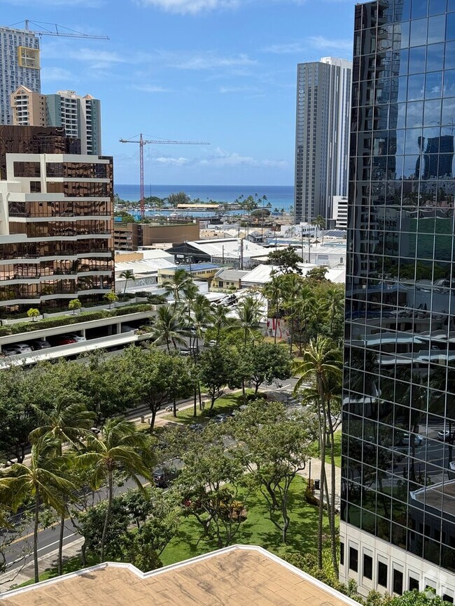 Building Photo - Ocean Views & Modern Living – Fully Renova...