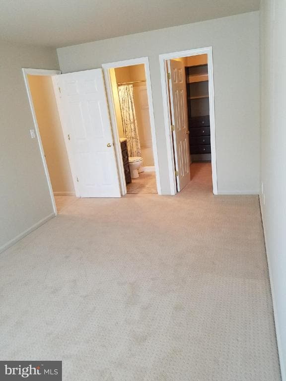 Building Photo - 9377 Scarlet Oak Dr