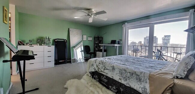 Building Photo - "Charming 1-Bedroom Oasis in the Heart of Jersey City – Your Perfect Urban Retreat!"