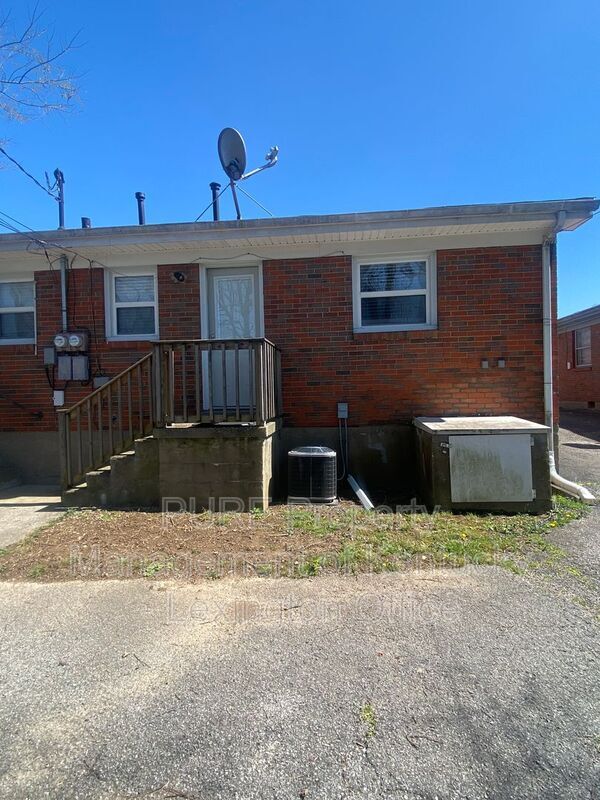 Building Photo - 2268 Winterberry Dr