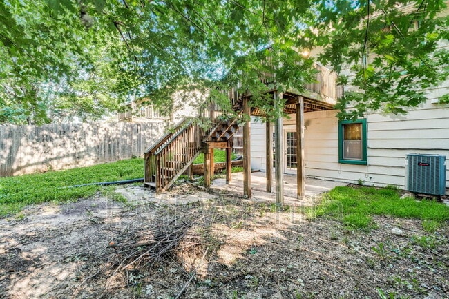 Building Photo - 1707 E Pinion Rd