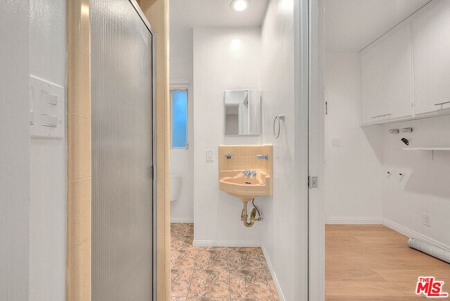 Building Photo - 4509 Don Miguel Dr