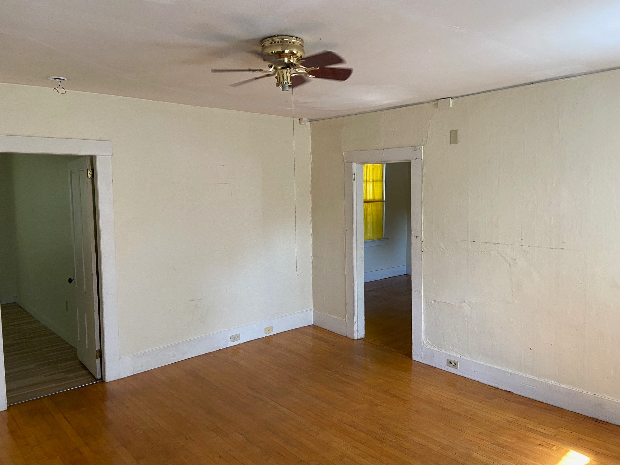 Building Photo - 210 Elliot St