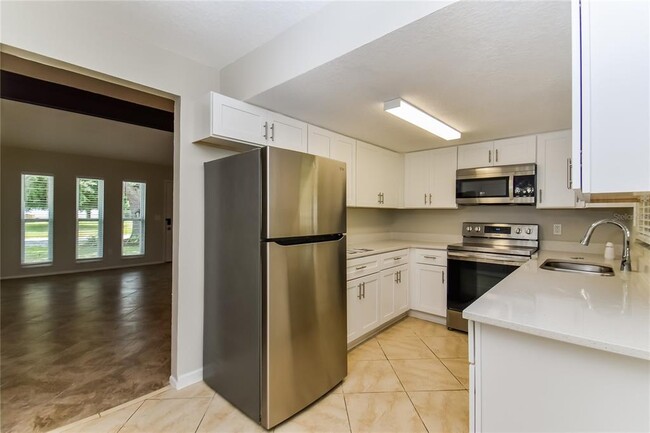 Building Photo - 903 Ashwood Ct