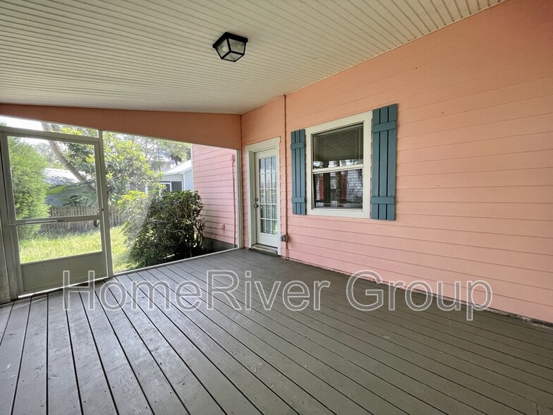 Building Photo - 5753 Eden Ln