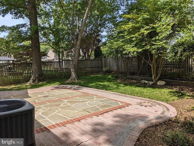 Building Photo - 4500 Stone Pine Ct