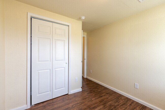 Building Photo - 3 Bed | 2 Bath in Coweta!