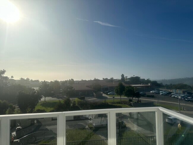 Building Photo - 2406 Calle Aquamarina