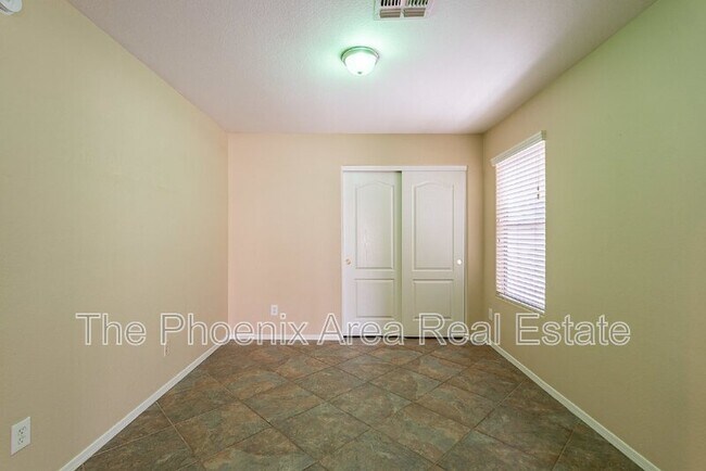 Building Photo - 4073 S Shady Ct