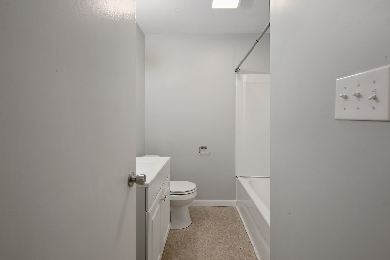 Building Photo - 4442 Wellington Dr