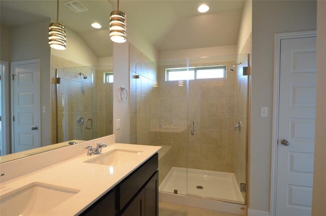 Building Photo - 3477 Pauling Loop
