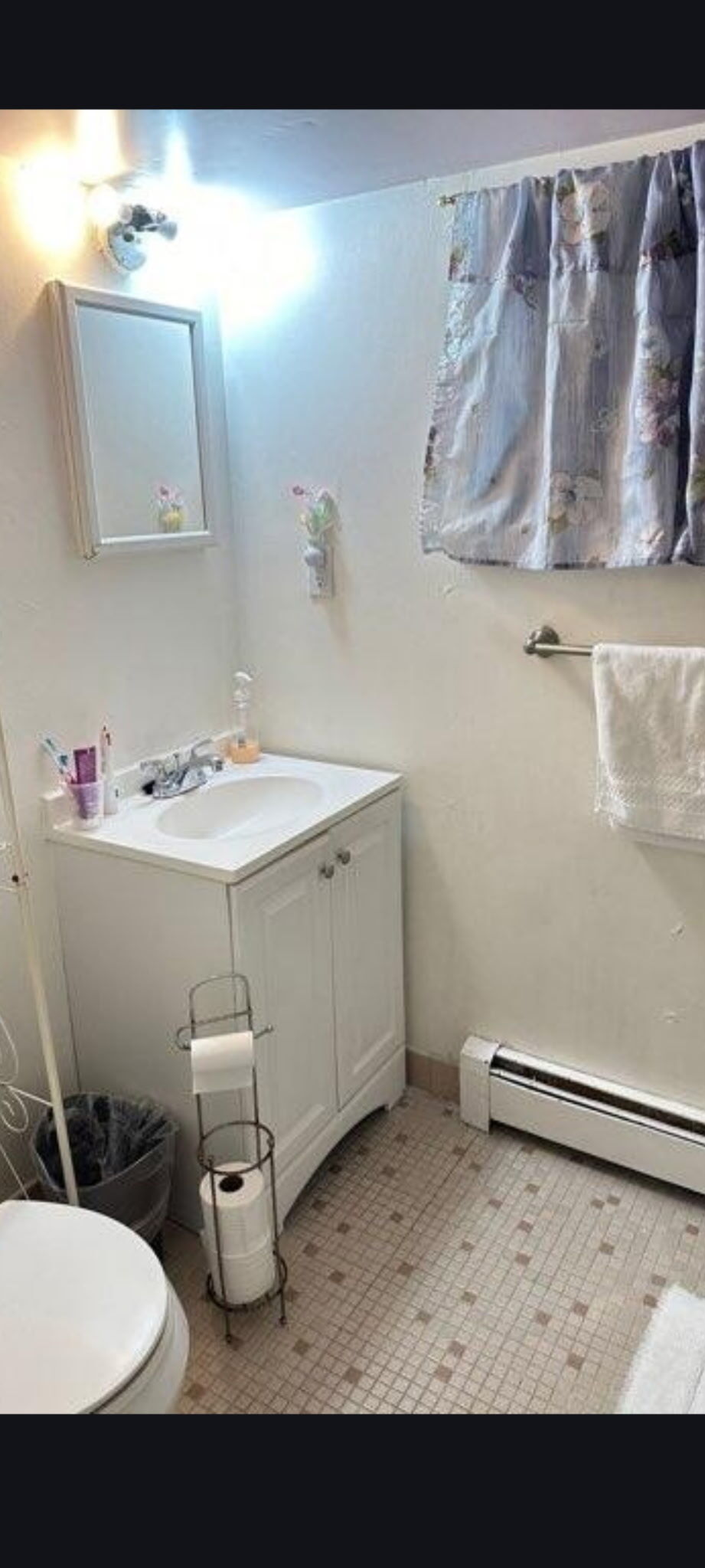 Building Photo - 7 Glenda Dr