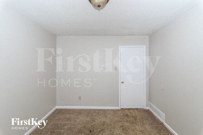 Building Photo - 4130 Silverleaf Rd