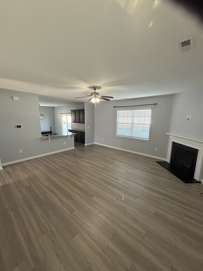 Building Photo - 145 Relict Dr