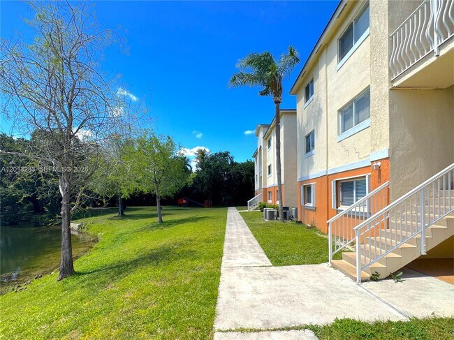Building Photo - 3610 N 56th Ave