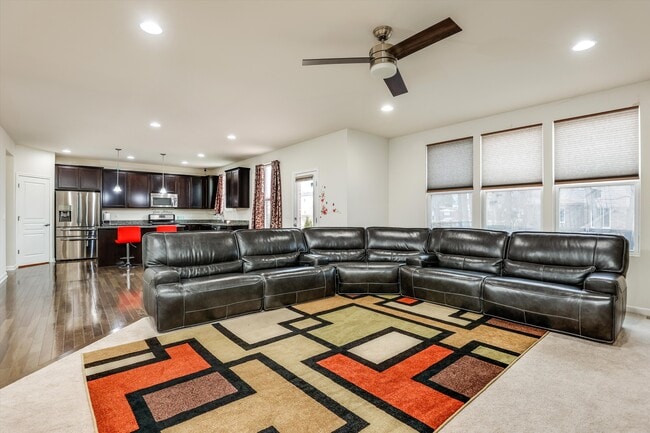 Living room - 6117 Branch Dr