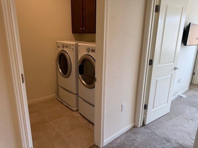 Building Photo - San Jose Comfort, Convenience and Location