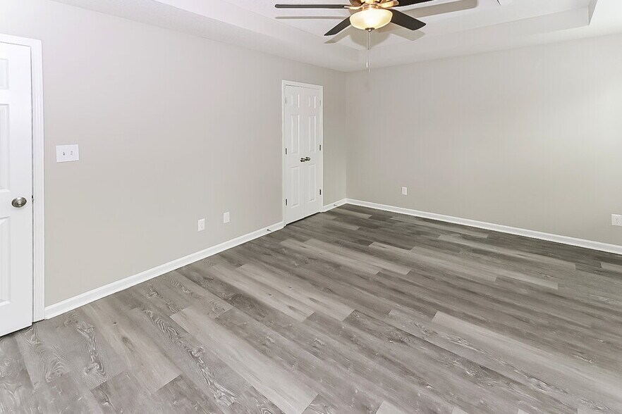 Building Photo - 5894 Keebler Dr