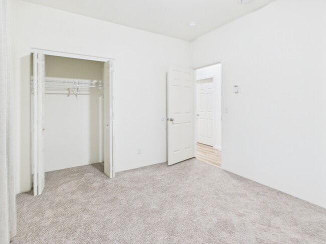 Building Photo - 835 Marquette Loop