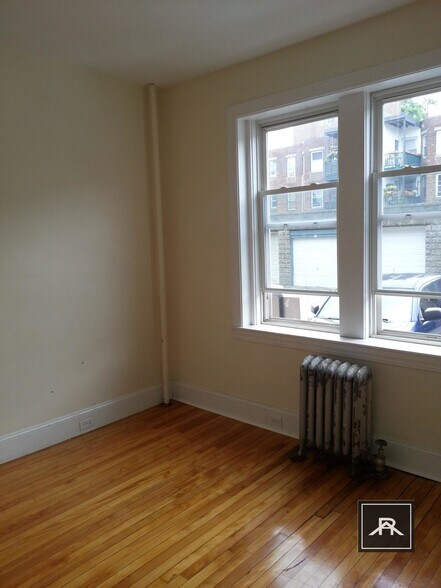 Building Photo - 66 Egmont St