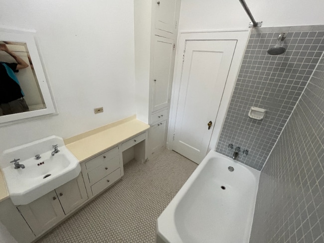 Building Photo - 9100 Georgian Dr